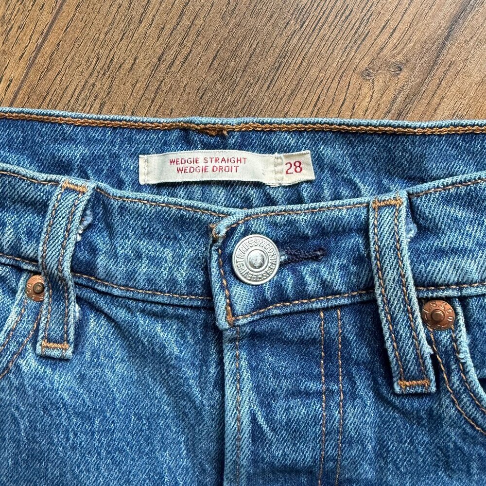 Levis Wedgie Straight Jeans Wedgie Did It Wash Medium Size 28 - Picture 3 of 6
